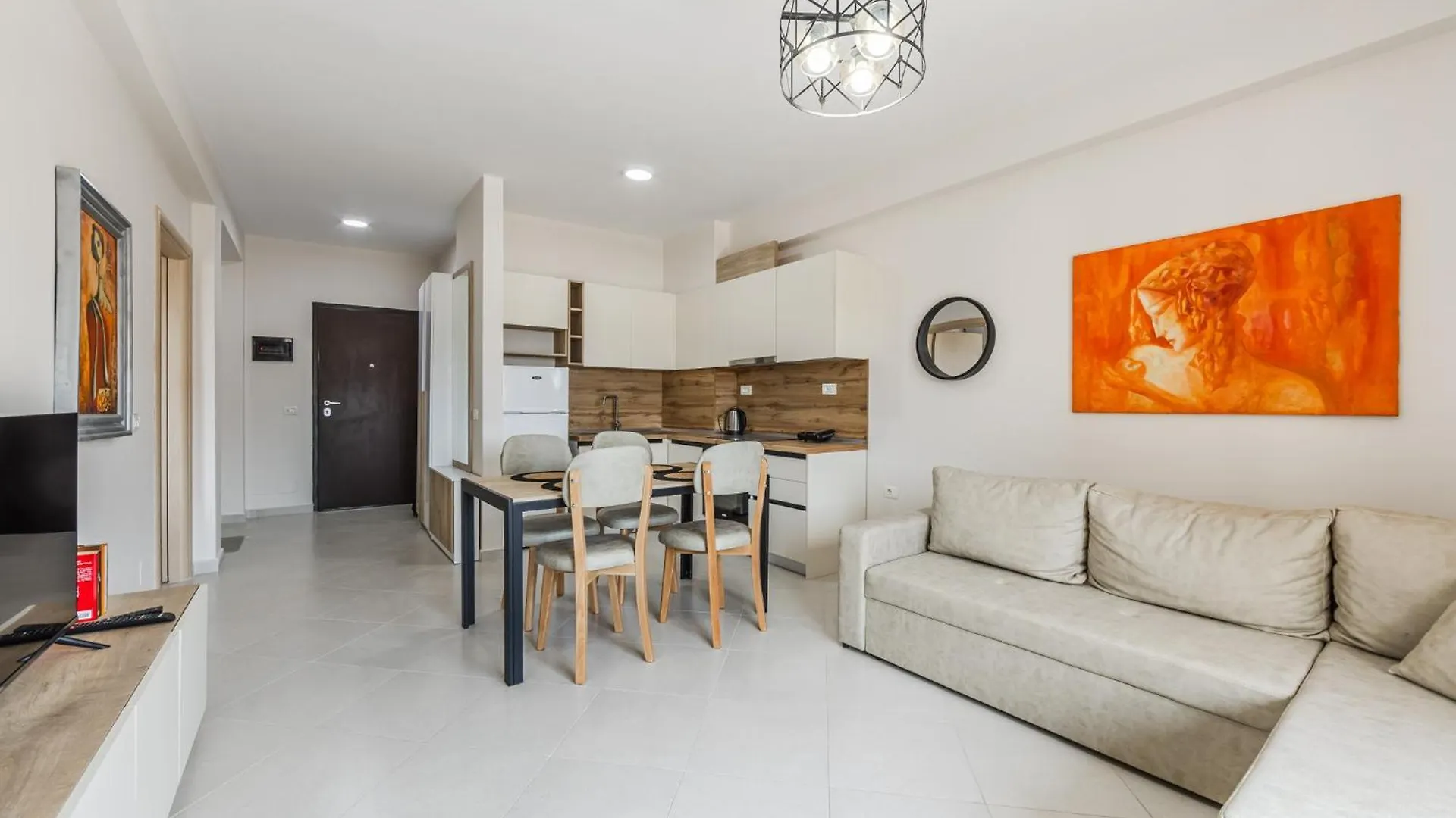 Ivory Rose Apartment Wlora